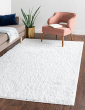 Load image into Gallery viewer, 7&#39;10&quot; x 11&#39; Snow White Shag Area Rug
